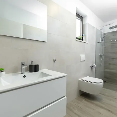 Riki By Interhome