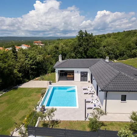 Nyaraló Riki By Interhome