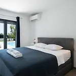 Riki By Interhome *